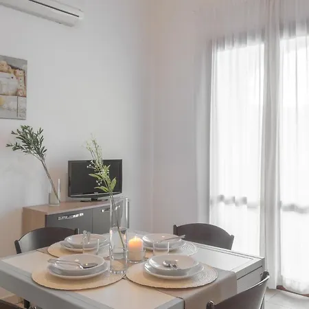 Stylish Le Fontane No2942 Apartment Villasimius