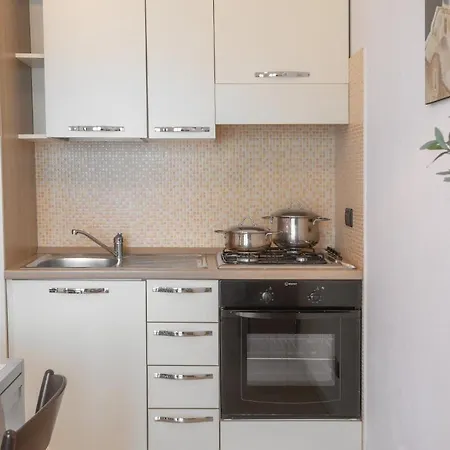 Stylish Le Fontane No2942 Apartment